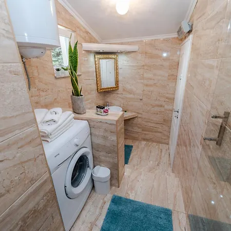 Διαμέρισμα Marant - Free Private Parking *