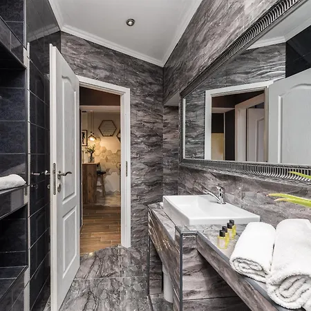 Marant - Free Private Parking *